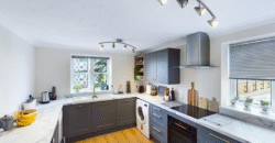 Modern Double Room Available in 2-Bedroom Flat