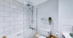 Modern Double Room Available in 2-Bedroom Flat