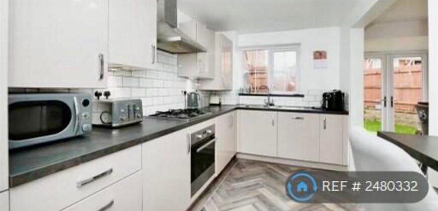 Spacious 4-Bedroom House for Rent – NN6 7TY – £1,799 PCM