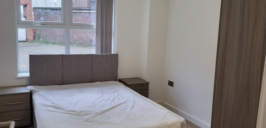 Modern 1-Bedroom Flat Available – CV1 3DG – £1,400 PCM (All Bills Included)