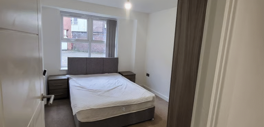 Modern 1-Bedroom Flat Available – CV1 3DG – £1,400 PCM (All Bills Included)