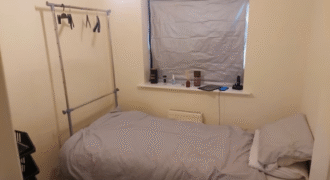 Spacious double room is available for Rent in a 3-bedroom House – Drake Avenue, Wythenshawe, Manchester, M22 1BT