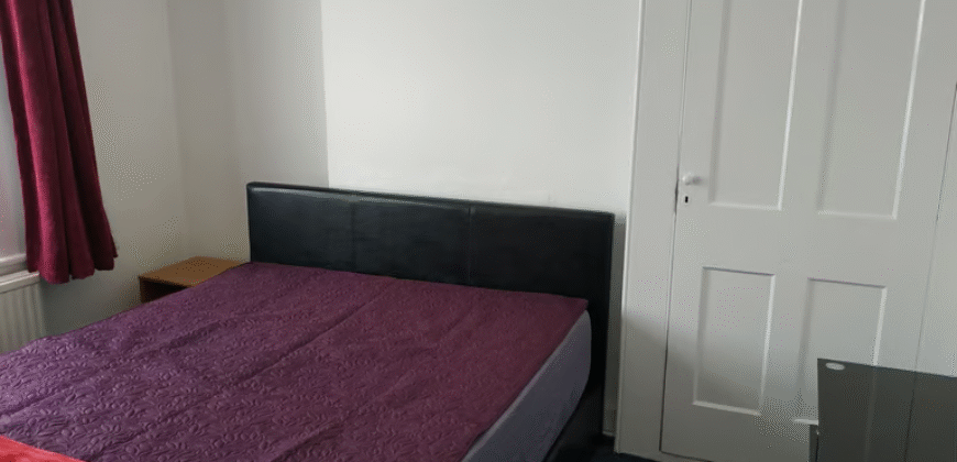 Rooms Available in Shared House – SL1 1RT – All Bills Included
