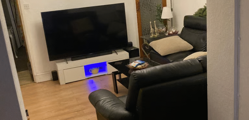 🏠 Small Double Room Available – SW17 9SE – £600/month (All Bills Included)