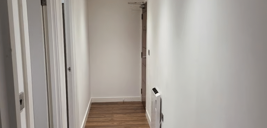 Modern 1-Bedroom Flat Available – CV1 3DG – £1,400 PCM (All Bills Included)