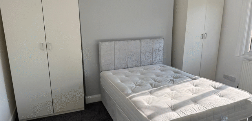 1-Bedroom Flat Available – NW1 9AX