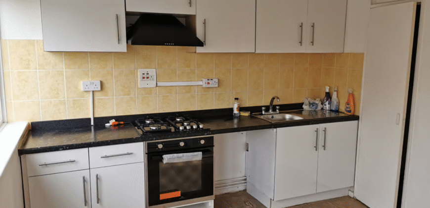 3-Bedroom Maisonette – NR2 2BW | £1,200 PCM | Deposit: £1,200
