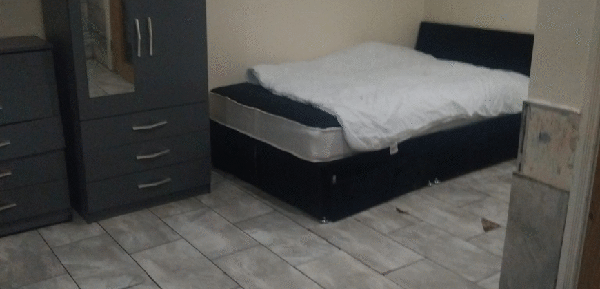 3-Bedroom Flat is available for Rent in Blackburn Road, Bolton, BL1 7AJ