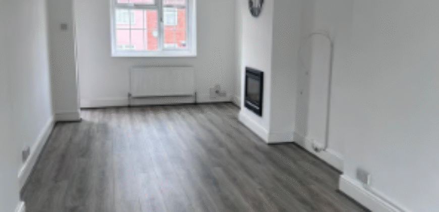 🏡 Spacious 4-Bedroom House for Rent – ME2 2HP | £2,300 PCM